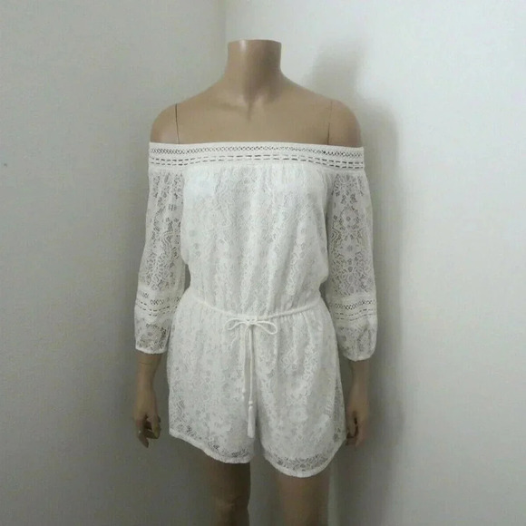 NWT Hollister Lace Overlay Off Shoulder Romper - Picture 1 of 5